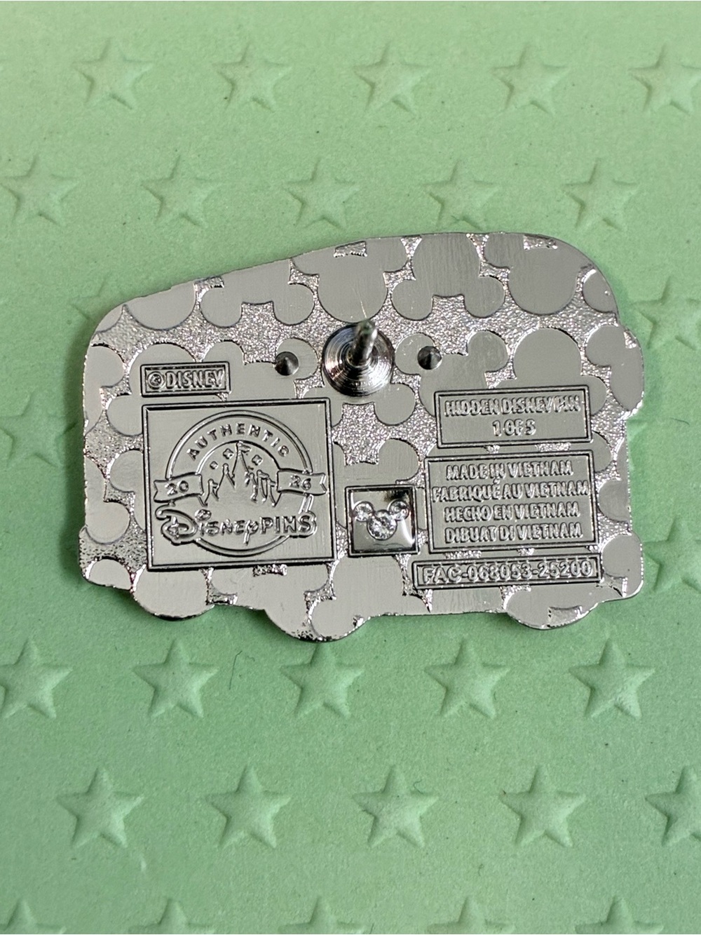 WDW 2026 Wave A Orange Bird Bus Pin - Picture 2 of 5